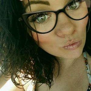 Meet your Posher, Michele